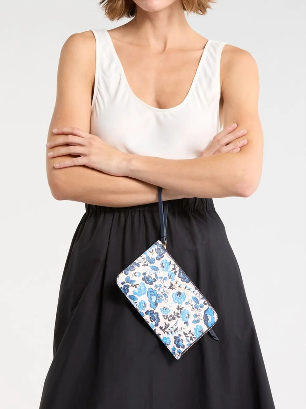 Kate Spade Cameron Vase Floral Blue Multicolor Wristlet, NWT